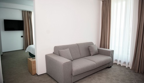 Premium Suite, City View
