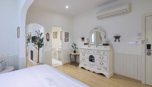 Suite, 1 King Bed