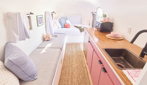 Deluxe Studio, 1 Queen Bed
