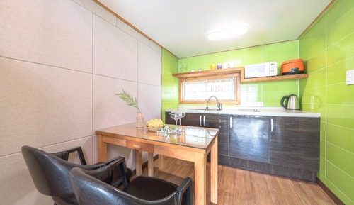 Basic Room, 1 Bedroom (Room 103)