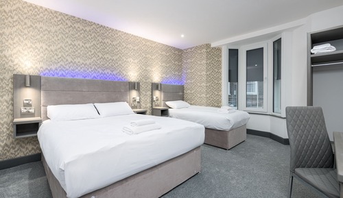 Design Triple Room, Ensuite, City View