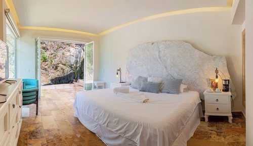 Basic Villa, Mountain View