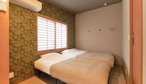 3F/Accommodates three-person, Non Smoking