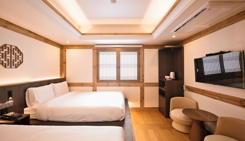 Luxury Triple Room