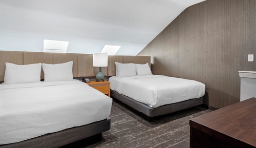 Deluxe Suite, 2 Queen Beds, Non Smoking