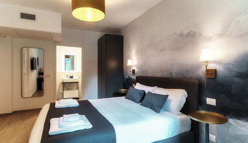 Luxury Triple Room