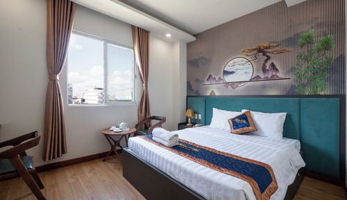 Deluxe Double Room, City View