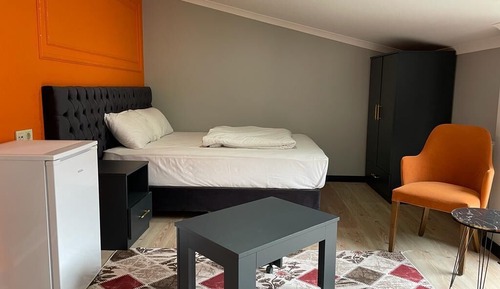 Grand Room, Garden View