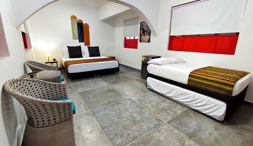Junior Studio Suite