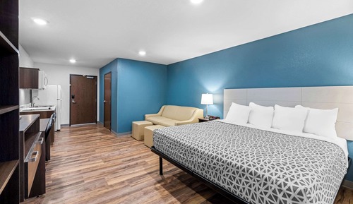Suite, 2 Queen Beds, Non Smoking