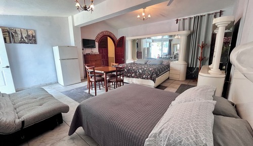 Deluxe Room, Multiple Beds, Smoking, Garden View