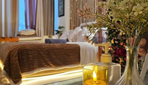 Comfort Condo, City View