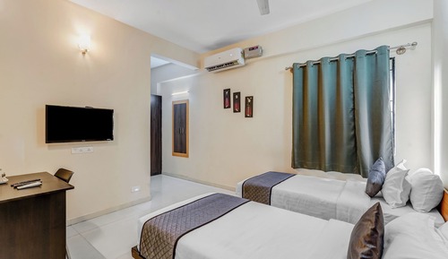 Deluxe Room, City View