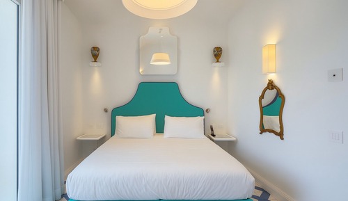 Classic Room, Partial Sea View