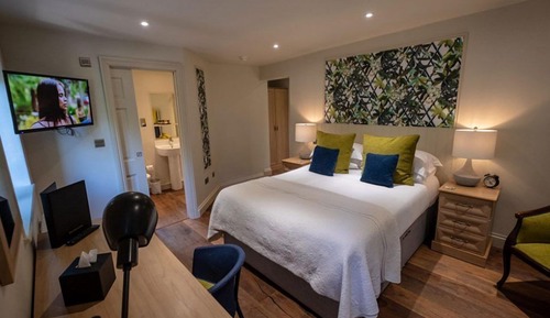 Classic Double Room, Garden View