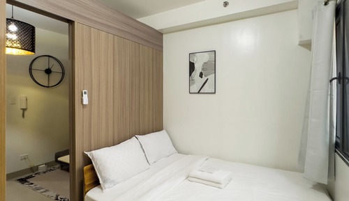 Grand Condo, 1 Queen Bed with Sofa bed, Balcony