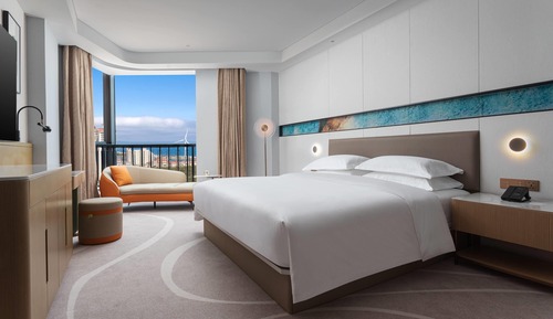 Deluxe Room, 1 King Bed with Sofa bed, Non Smoking, Sea View