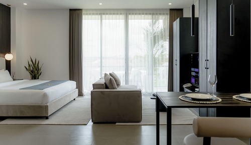 Deluxe Studio, Non Smoking, City View