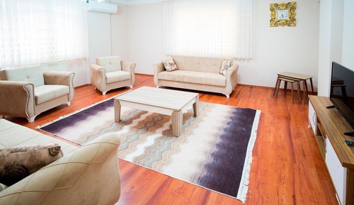 Classic Apartment, City View