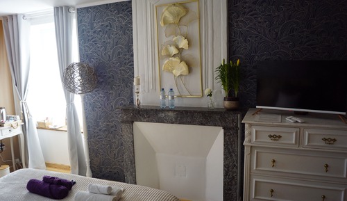 Family Suite, 2 Bedrooms, Private Bathroom, Garden View