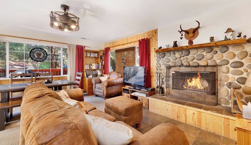 Cabin, Multiple Beds, Hot Tub, Mountain View (1938)