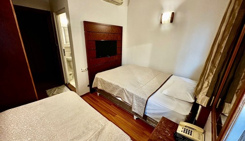 Basic Twin Room