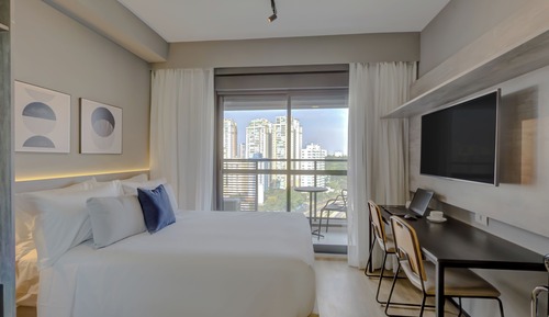Studio, Balcony, City View