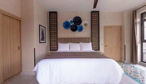 Junior Studio Suite