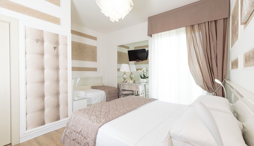 Superior Quadruple Room