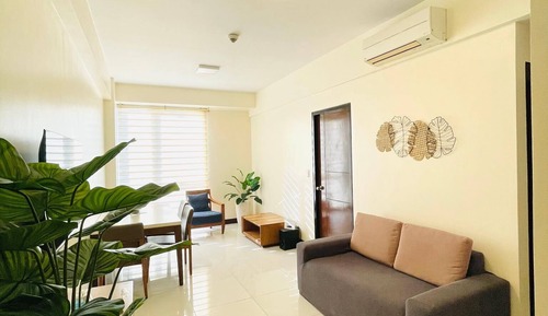 Deluxe Condo
