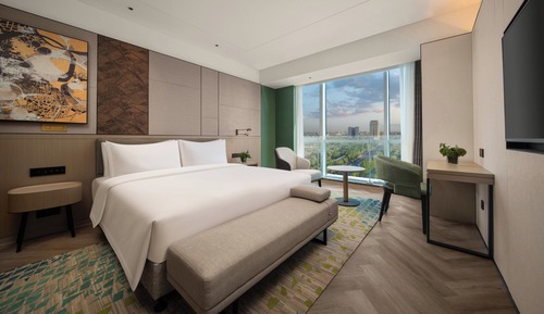 Suite, 1 Bedroom (Dining Area)