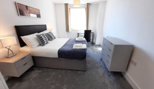 Comfort Apartment, 2 Bedrooms, Balcony, City View (802)