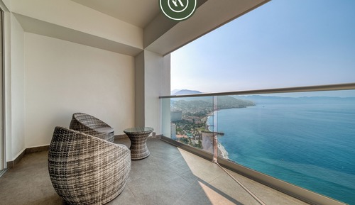 Junior Apartment