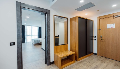 Executive Suite, 1 King Bed, Non Smoking, Kitchenette (Separate Living Room;with Sofabed)