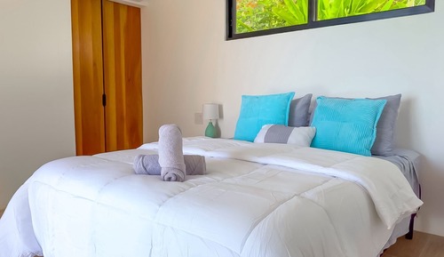 House, 3 Bedrooms, Private Bathroom, Mountainside