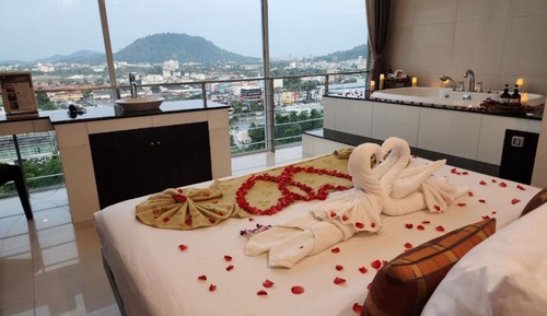 Zen Balance with spa bath and complimentary massage