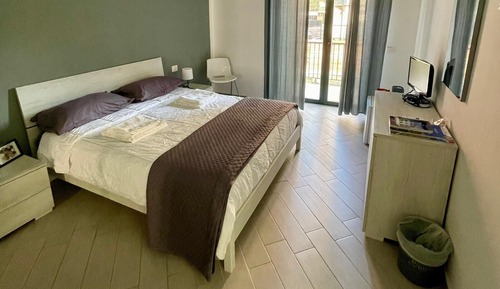 Comfort Double Room, City View
