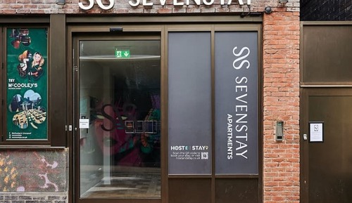 Studio, Accessible
