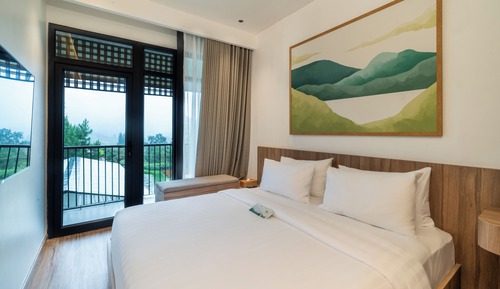 Deluxe Double Room, Lake View