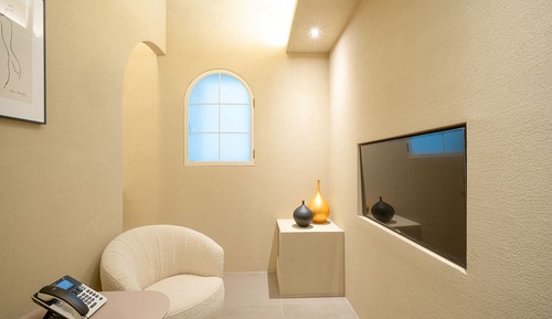 mo 403(Deluxe Room)