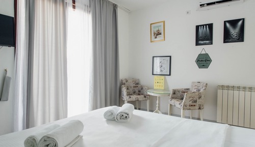Romantic Studio