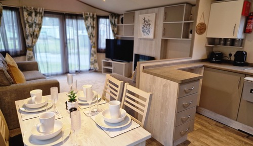 Luxury Mobile Home, 2 Bedrooms, Non Smoking