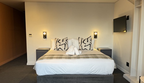 Classic Double or Twin Room, City View