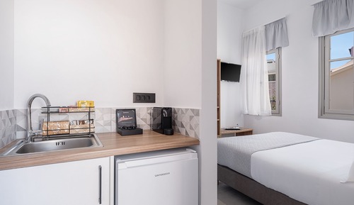Honeymoon Double Room, City View