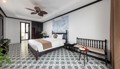 Deluxe Double Room, Pool View