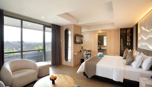 Executive Suite, Mountain View