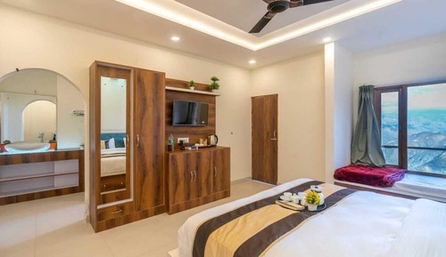 Superior Single Room