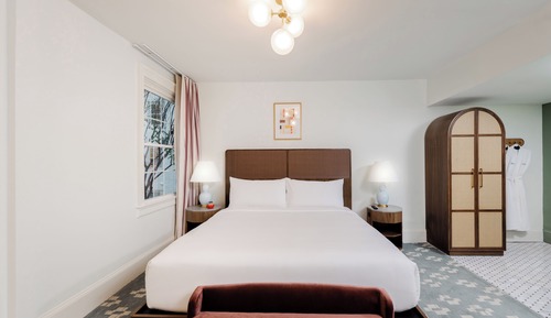 Deluxe Room, 1 King Bed