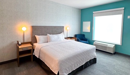 Studio Suite, 1 Queen Bed, Accessible, Bathtub