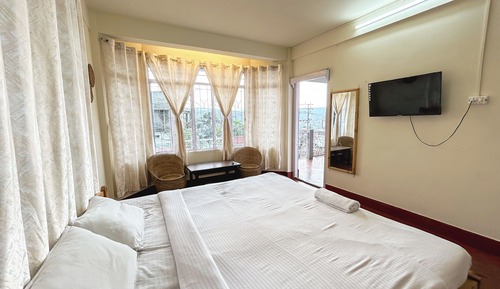 Super Deluxe Room